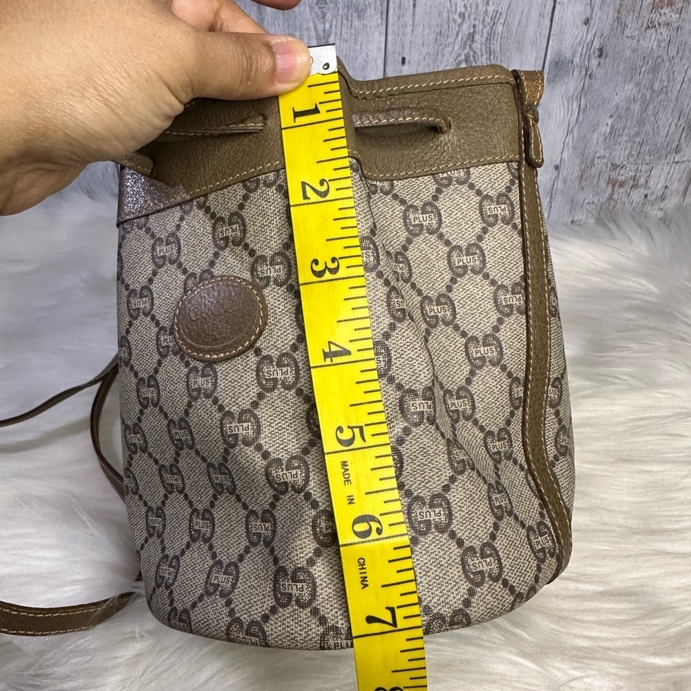 GUCCI monogram mini bucket bag - Picture 14 of 17